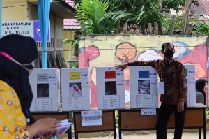 Bawaslu Jambi Monitoring Pengawasan PSU di Seluruh TPS, PETAJAMBI.COM