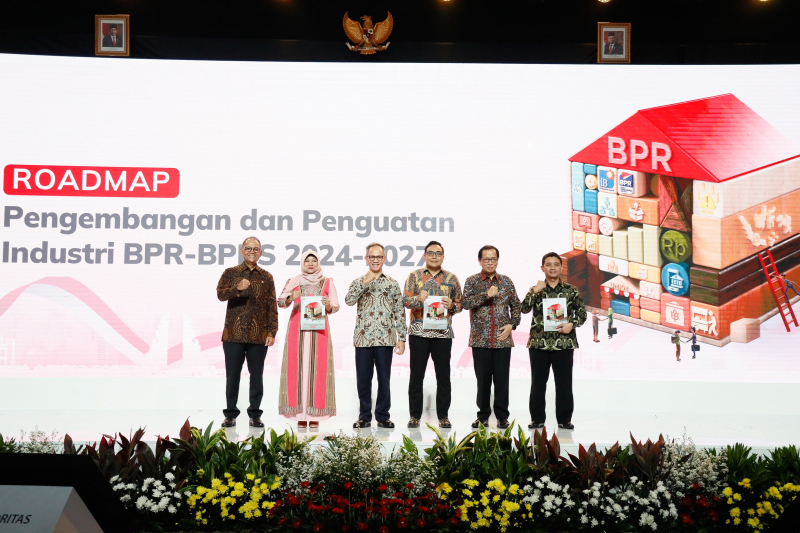 OJK Luncurkan Roadmap Pengembangan dan Penguatan Industri Bank Perekonomian Rakyat, PETAJAMBI.COM