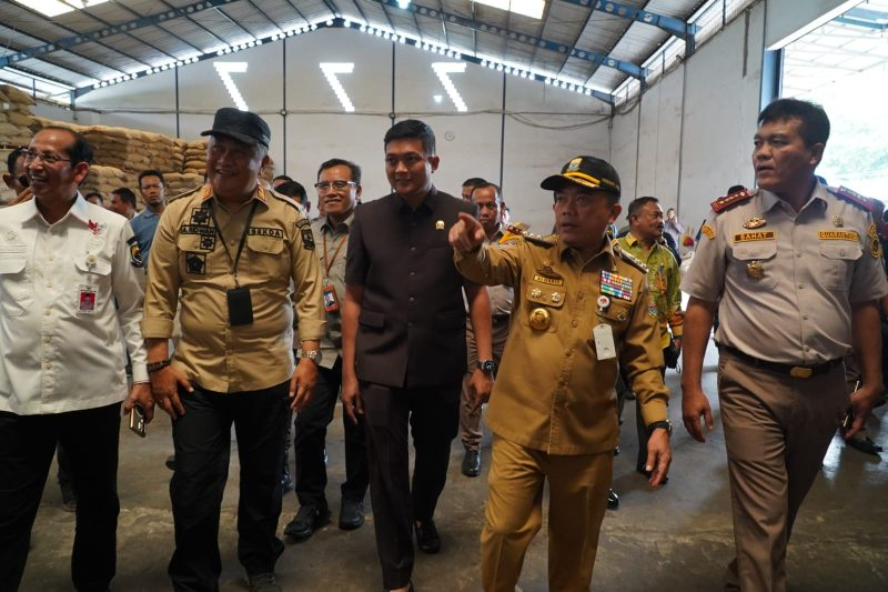 Gubernur Jambi Lepas Ekspor Komoditas Unggulan Jambi Senilai Rp7,2 Miliar