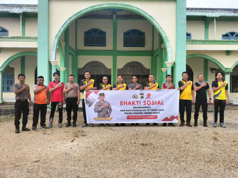 Polsek Betara Gelar Bakti Sosial Sambut HUT ke-79 Bhayangkara, PETAJAMBI.COM